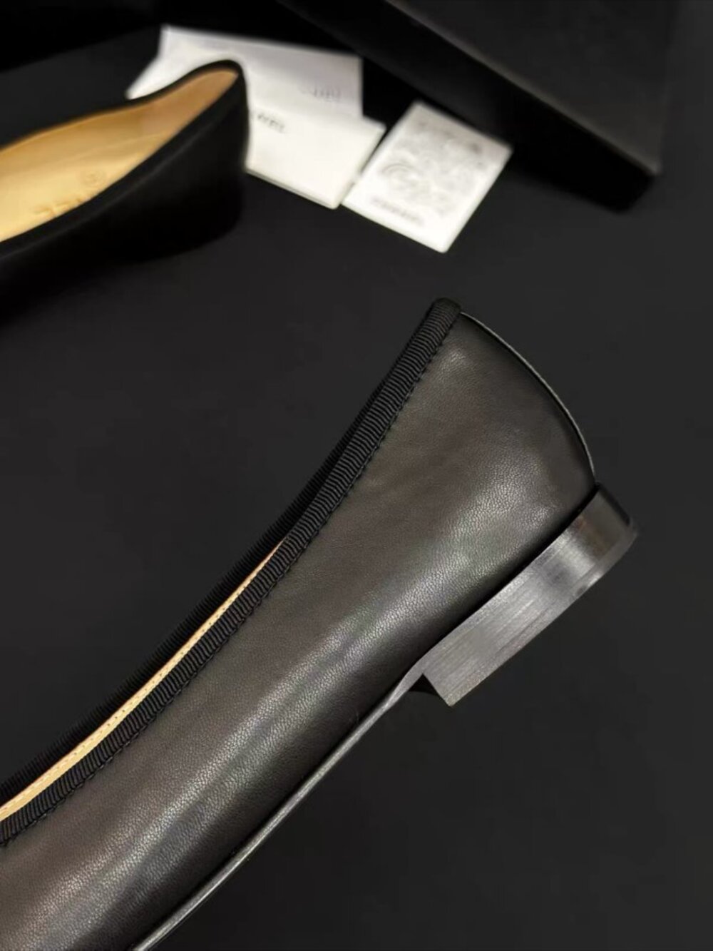 Chanel Black Leather Bow CC Logo Round Toe Ballet Flats - Picture 7 of 7